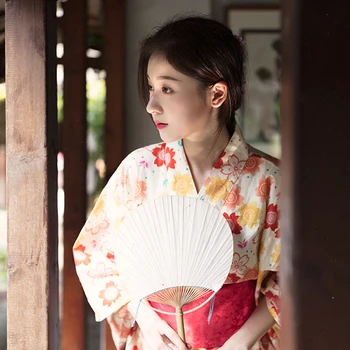 Japanski Stil Poboljšani Tradicionalni Kimono Klasicni Narančasti Cvijet Veliki Rukav Cosplay Харадзюку Butterfly kimona Юката Žene 2022