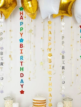 Sretan Rođendan abeceda cvijet je dječji rođendan pozadina zida ukrašena je dijete 100 dana privjesak cvijet banner na rođendan